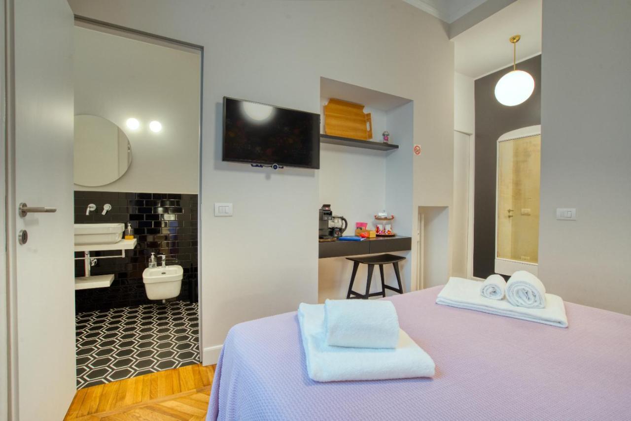 Dimora Claudia - Elegante Matrimoniale Con Bagno, Private Rooms, Self Check In, No Reception Milán Exteriér fotografie